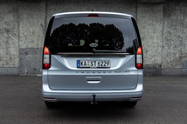 Ford Tourneo Connect Autom. + AHK Hinteransicht