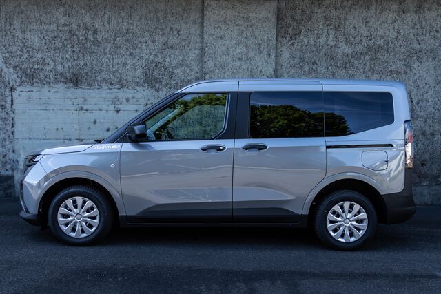 Ford Tourneo Courier Ansicht seitlich